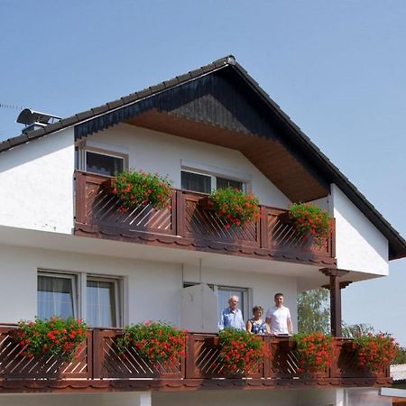 Gaestehaus Brunner Egglfing Exteriör bild
